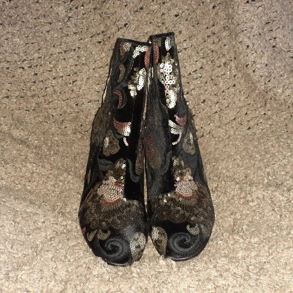 ALDO-Black Velvet Booties/Embroidered/Sequins-Leather Insole-Side Zip-SZ 7-NWOB - Picture 3 of 7